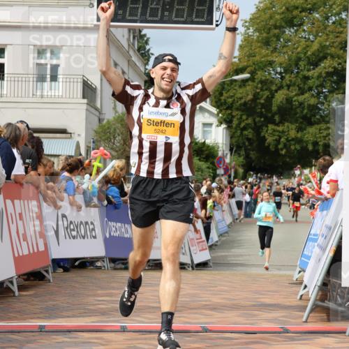 31.08.2025 - 21. Blankeneser Heldenlauf Strokosch-Dieckow http://msf.ph/oto/8696011 31.08.2025 12:23:56 Ziel 5242 meine-sportfotos.de