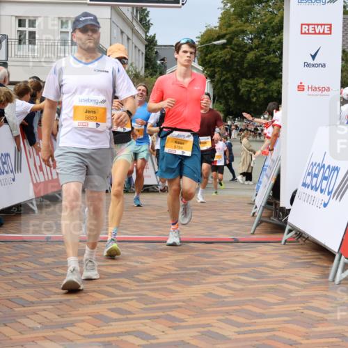 31.08.2025 - 21. Blankeneser Heldenlauf Strokosch-Dieckow http://msf.ph/oto/8696019 31.08.2025 12:28:45 Ziel 5468, 5389, 5509, 5352, 5292, 5794, 5823, 5189, 5658, 5499 meine-sportfotos.de