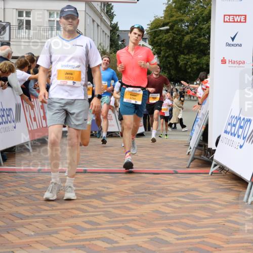 31.08.2025 - 21. Blankeneser Heldenlauf Strokosch-Dieckow http://msf.ph/oto/8696025 31.08.2025 12:28:45 Ziel 5468, 5389, 5509, 5352, 5292, 5794, 5823, 5189, 5658, 5499 meine-sportfotos.de
