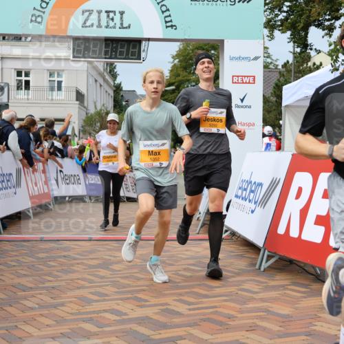 31.08.2025 - 21. Blankeneser Heldenlauf Strokosch-Dieckow http://msf.ph/oto/8696058 31.08.2025 12:28:39 Ziel 5468, 5352, 5292, 5823, 5499 meine-sportfotos.de
