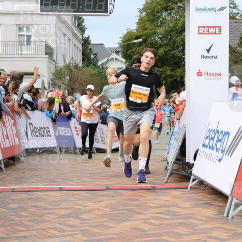 31.08.2025 - 21. Blankeneser Heldenlauf Strokosch-Dieckow http://msf.ph/oto/8696084 31.08.2025 12:28:38 Ziel 5468, 5540, 5352, 5292, 5499 meine-sportfotos.de