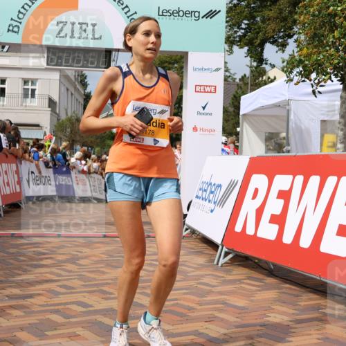 31.08.2025 - 21. Blankeneser Heldenlauf Strokosch-Dieckow http://msf.ph/oto/8696088 31.08.2025 12:23:39 Ziel 5367, 5366, 5178, 4006, 4016 meine-sportfotos.de