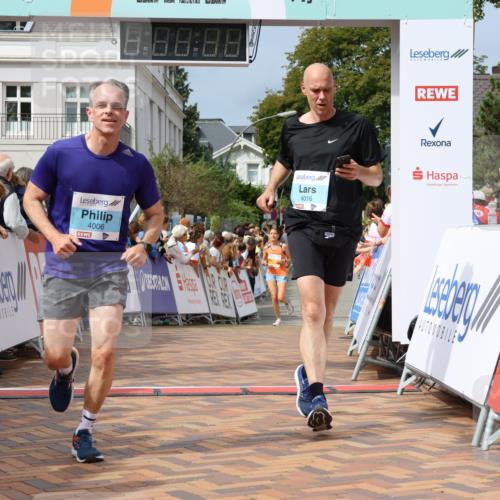 31.08.2025 - 21. Blankeneser Heldenlauf Strokosch-Dieckow http://msf.ph/oto/8696116 31.08.2025 12:23:33 Ziel 5178, 4419, 4278, 4006, 4016 meine-sportfotos.de