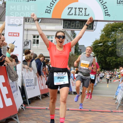 31.08.2025 - 21. Blankeneser Heldenlauf Strokosch-Dieckow http://msf.ph/oto/8696120 31.08.2025 12:28:27 Ziel 5320, 5540, 5813, 4220, 4424 meine-sportfotos.de