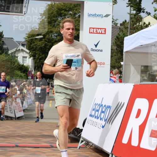 31.08.2025 - 21. Blankeneser Heldenlauf Strokosch-Dieckow http://msf.ph/oto/8696127 31.08.2025 12:23:29 Ziel 5410, 4419, 4278, 4006, 4016 meine-sportfotos.de