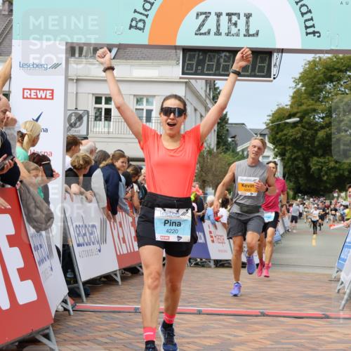 31.08.2025 - 21. Blankeneser Heldenlauf Strokosch-Dieckow http://msf.ph/oto/8696131 31.08.2025 12:28:27 Ziel 5320, 5540, 5813, 4220, 4424 meine-sportfotos.de