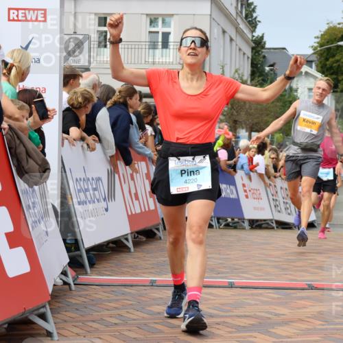 31.08.2025 - 21. Blankeneser Heldenlauf Strokosch-Dieckow http://msf.ph/oto/8696135 31.08.2025 12:28:26 Ziel 5320, 5540, 5813, 4220, 4424 meine-sportfotos.de
