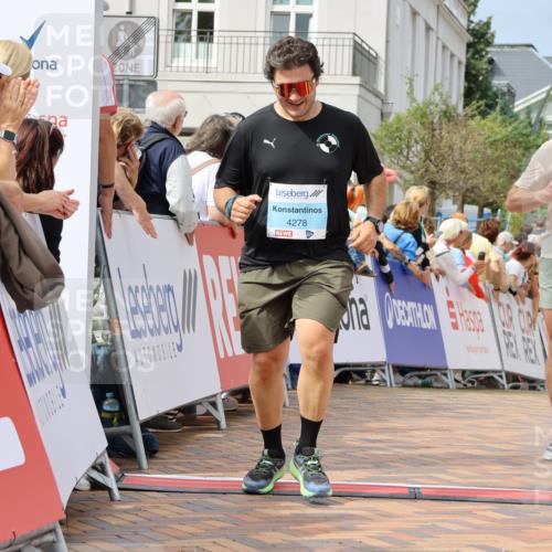 31.08.2025 - 21. Blankeneser Heldenlauf Strokosch-Dieckow http://msf.ph/oto/8696142 31.08.2025 12:23:27 Ziel 5410, 5252, 4419, 4278 meine-sportfotos.de