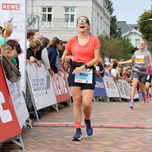 31.08.2025 - 21. Blankeneser Heldenlauf Strokosch-Dieckow http://msf.ph/oto/8696143 31.08.2025 12:28:26 Ziel 5320, 5540, 5813, 4220, 4424 meine-sportfotos.de