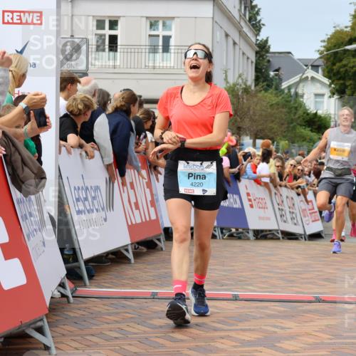31.08.2025 - 21. Blankeneser Heldenlauf Strokosch-Dieckow http://msf.ph/oto/8696148 31.08.2025 12:28:26 Ziel 5320, 5540, 5813, 4220, 4424 meine-sportfotos.de