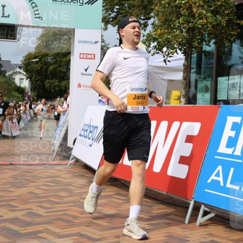 31.08.2025 - 21. Blankeneser Heldenlauf Strokosch-Dieckow http://msf.ph/oto/8696151 31.08.2025 12:23:24 Ziel 5410, 5252, 4253, 4419, 4278 meine-sportfotos.de