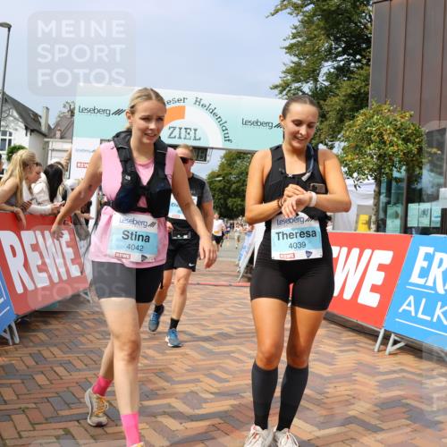 31.08.2025 - 21. Blankeneser Heldenlauf Strokosch-Dieckow http://msf.ph/oto/8696158 31.08.2025 12:23:20 Ziel 5410, 5252, 4133, 4039, 4042, 4253 meine-sportfotos.de