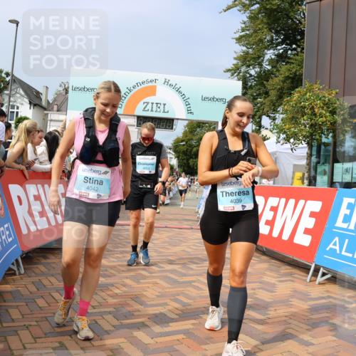 31.08.2025 - 21. Blankeneser Heldenlauf Strokosch-Dieckow http://msf.ph/oto/8696169 31.08.2025 12:23:20 Ziel 5410, 5252, 4133, 4039, 4042, 4253 meine-sportfotos.de