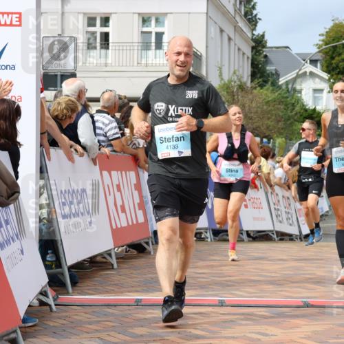 31.08.2025 - 21. Blankeneser Heldenlauf Strokosch-Dieckow http://msf.ph/oto/8696183 31.08.2025 12:23:14 Ziel 5709, 5144, 4133, 4039, 4042, 4253 meine-sportfotos.de