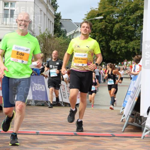 31.08.2025 - 21. Blankeneser Heldenlauf Strokosch-Dieckow http://msf.ph/oto/8696195 31.08.2025 12:23:11 Ziel 5709, 5797, 5144, 4133, 4039, 4042 meine-sportfotos.de