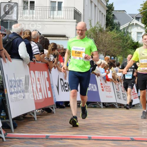 31.08.2025 - 21. Blankeneser Heldenlauf Strokosch-Dieckow http://msf.ph/oto/8696203 31.08.2025 12:23:10 Ziel 5709, 5797, 5144, 4133 meine-sportfotos.de