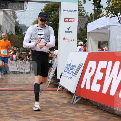 31.08.2025 - 21. Blankeneser Heldenlauf Strokosch-Dieckow http://msf.ph/oto/8696212 31.08.2025 12:27:57 Ziel 5322, 4058 meine-sportfotos.de