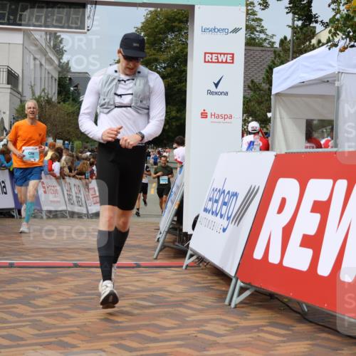 31.08.2025 - 21. Blankeneser Heldenlauf Strokosch-Dieckow http://msf.ph/oto/8696215 31.08.2025 12:27:57 Ziel 5322, 4058 meine-sportfotos.de