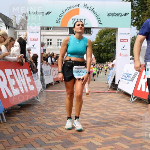 31.08.2025 - 21. Blankeneser Heldenlauf Strokosch-Dieckow http://msf.ph/oto/8696224 31.08.2025 12:23:05 Ziel 5797, 4358, 4025, 4285, 4426 meine-sportfotos.de