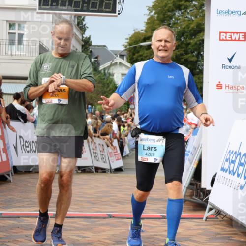 31.08.2025 - 21. Blankeneser Heldenlauf Strokosch-Dieckow http://msf.ph/oto/8696234 31.08.2025 12:27:50 Ziel 5433, 5742, 4269 meine-sportfotos.de
