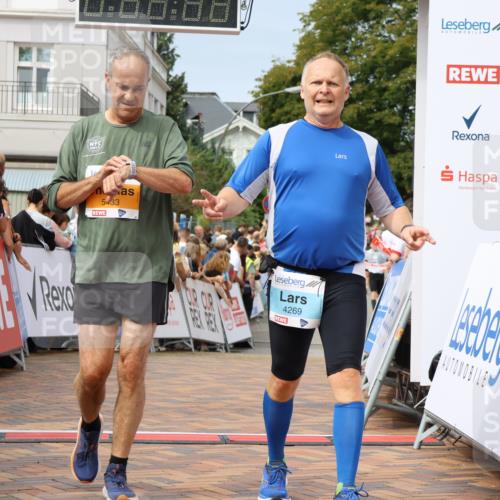 31.08.2025 - 21. Blankeneser Heldenlauf Strokosch-Dieckow http://msf.ph/oto/8696236 31.08.2025 12:27:50 Ziel 5433, 5742, 4269 meine-sportfotos.de