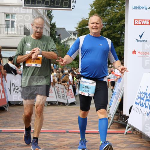 31.08.2025 - 21. Blankeneser Heldenlauf Strokosch-Dieckow http://msf.ph/oto/8696238 31.08.2025 12:27:50 Ziel 5433, 5742, 4269 meine-sportfotos.de