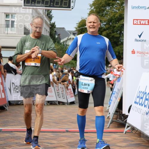 31.08.2025 - 21. Blankeneser Heldenlauf Strokosch-Dieckow http://msf.ph/oto/8696239 31.08.2025 12:27:50 Ziel 5433, 5742, 4269 meine-sportfotos.de