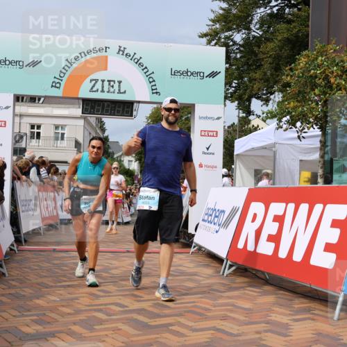 31.08.2025 - 21. Blankeneser Heldenlauf Strokosch-Dieckow http://msf.ph/oto/8696242 31.08.2025 12:23:03 Ziel 5797, 4358, 4025, 4285, 4426 meine-sportfotos.de