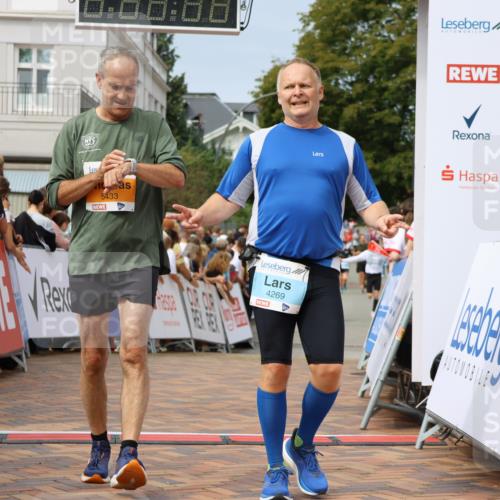 31.08.2025 - 21. Blankeneser Heldenlauf Strokosch-Dieckow http://msf.ph/oto/8696243 31.08.2025 12:27:50 Ziel 5433, 5742, 4269 meine-sportfotos.de