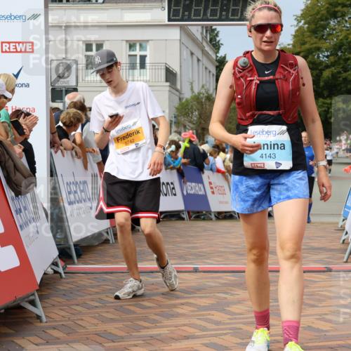 31.08.2025 - 21. Blankeneser Heldenlauf Strokosch-Dieckow http://msf.ph/oto/8696245 31.08.2025 12:27:44 Ziel 5121, 5403, 5564, 5433, 5742, 4143, 4269 meine-sportfotos.de