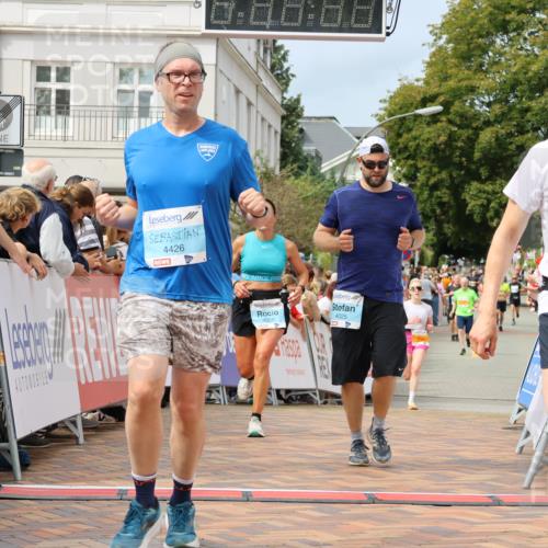 31.08.2025 - 21. Blankeneser Heldenlauf Strokosch-Dieckow http://msf.ph/oto/8696249 31.08.2025 12:23:00 Ziel 5797, 4358, 4025, 4285, 4426 meine-sportfotos.de