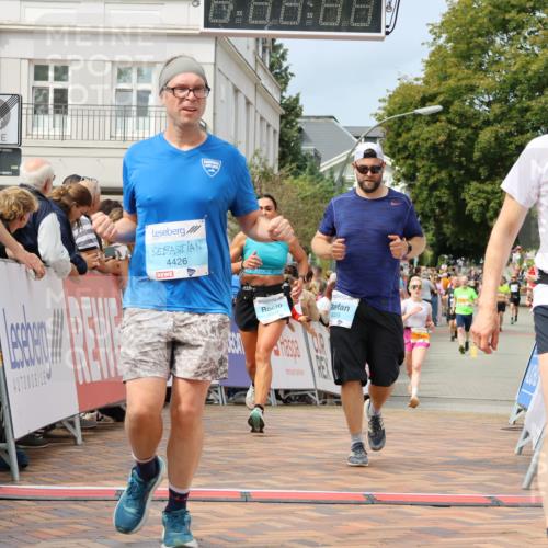 31.08.2025 - 21. Blankeneser Heldenlauf Strokosch-Dieckow http://msf.ph/oto/8696251 31.08.2025 12:23:00 Ziel 5797, 4358, 4025, 4285, 4426 meine-sportfotos.de