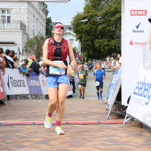 31.08.2025 - 21. Blankeneser Heldenlauf Strokosch-Dieckow http://msf.ph/oto/8696256 31.08.2025 12:27:43 Ziel 5121, 5403, 5564, 5742, 4143 meine-sportfotos.de