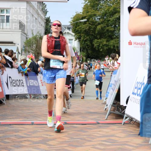 31.08.2025 - 21. Blankeneser Heldenlauf Strokosch-Dieckow http://msf.ph/oto/8696262 31.08.2025 12:27:42 Ziel 5121, 5403, 5564, 5742, 4143 meine-sportfotos.de