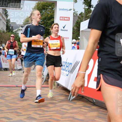 31.08.2025 - 21. Blankeneser Heldenlauf Strokosch-Dieckow http://msf.ph/oto/8696269 31.08.2025 12:27:41 Ziel 5121, 5403, 5564, 5742, 4143 meine-sportfotos.de