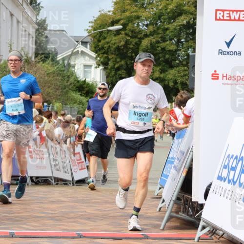 31.08.2025 - 21. Blankeneser Heldenlauf Strokosch-Dieckow http://msf.ph/oto/8696273 31.08.2025 12:22:58 Ziel 4358, 4025, 4285, 4426 meine-sportfotos.de