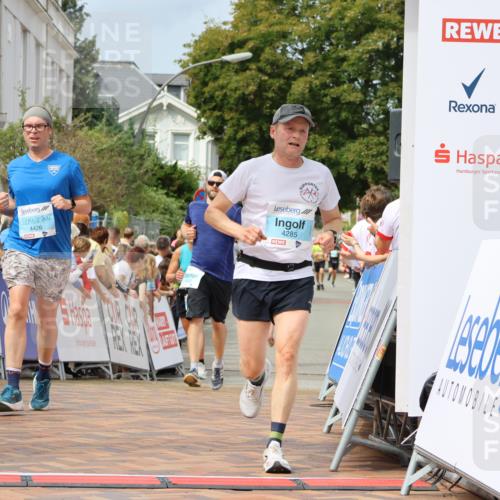 31.08.2025 - 21. Blankeneser Heldenlauf Strokosch-Dieckow http://msf.ph/oto/8696275 31.08.2025 12:22:58 Ziel 4358, 4025, 4285, 4426 meine-sportfotos.de