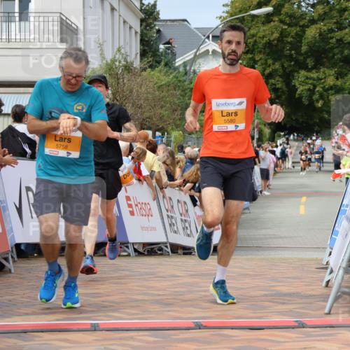 31.08.2025 - 21. Blankeneser Heldenlauf Strokosch-Dieckow http://msf.ph/oto/8696318 31.08.2025 12:27:15 Ziel 5580, 5568, 5758 meine-sportfotos.de