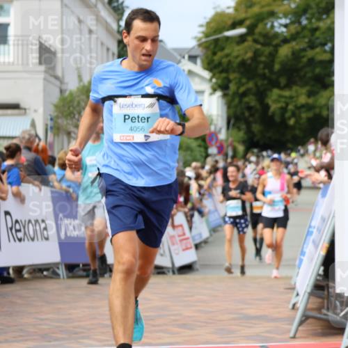 31.08.2025 - 21. Blankeneser Heldenlauf Strokosch-Dieckow http://msf.ph/oto/8696326 31.08.2025 12:22:29 Ziel 5624, 5207, 4166, 4056, 4098, 4282 meine-sportfotos.de