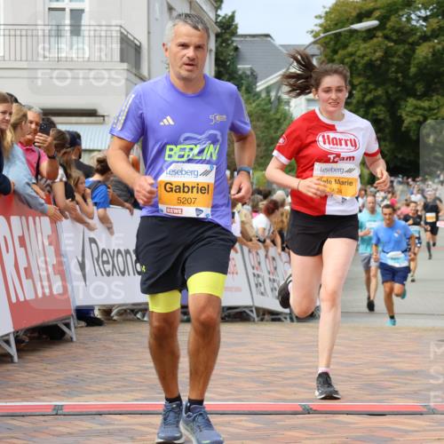 31.08.2025 - 21. Blankeneser Heldenlauf Strokosch-Dieckow http://msf.ph/oto/8696356 31.08.2025 12:22:24 Ziel 5624, 5207, 4056, 4178 meine-sportfotos.de