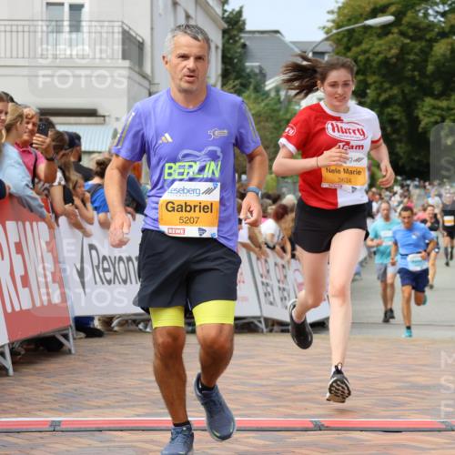 31.08.2025 - 21. Blankeneser Heldenlauf Strokosch-Dieckow http://msf.ph/oto/8696358 31.08.2025 12:22:24 Ziel 5624, 5207, 4056, 4178 meine-sportfotos.de