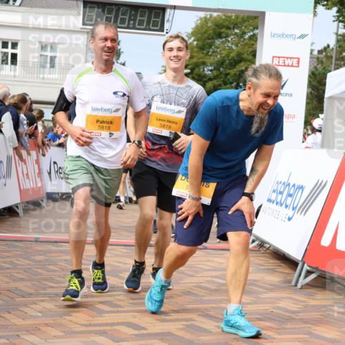 31.08.2025 - 21. Blankeneser Heldenlauf Strokosch-Dieckow http://msf.ph/oto/8696371 31.08.2025 12:27:00 Ziel 5065, 5274, 5275, 5664, 5015, 5291, 5818, 5819 meine-sportfotos.de