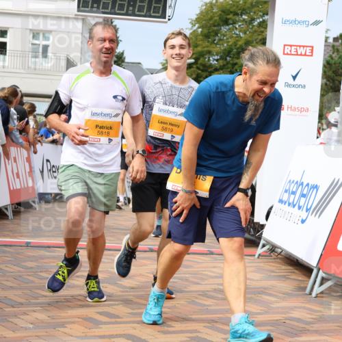 31.08.2025 - 21. Blankeneser Heldenlauf Strokosch-Dieckow http://msf.ph/oto/8696373 31.08.2025 12:27:00 Ziel 5065, 5274, 5275, 5664, 5015, 5291, 5818, 5819 meine-sportfotos.de