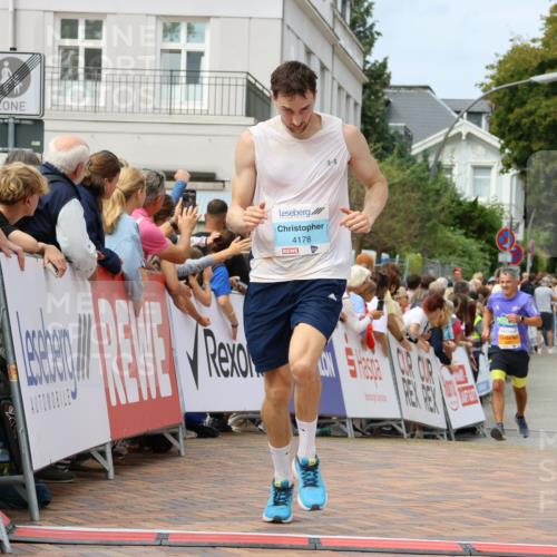 31.08.2025 - 21. Blankeneser Heldenlauf Strokosch-Dieckow http://msf.ph/oto/8696378 31.08.2025 12:22:18 Ziel 4178 meine-sportfotos.de