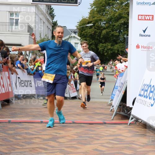 31.08.2025 - 21. Blankeneser Heldenlauf Strokosch-Dieckow http://msf.ph/oto/8696387 31.08.2025 12:26:58 Ziel 5065, 5274, 5275, 5664, 5015, 5818, 5819, 4180 meine-sportfotos.de