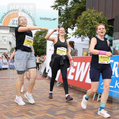 31.08.2025 - 21. Blankeneser Heldenlauf Strokosch-Dieckow http://msf.ph/oto/8696443 31.08.2025 10:34:42 Ziel 2110, 2244, 2021, 2424, 2668, 2669, 2667, 2298, 2438, 2439, 2349, 2441, 2442, 2350, 2090, 2083 meine-sportfotos.de