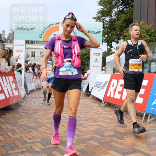 31.08.2025 - 21. Blankeneser Heldenlauf Strokosch-Dieckow http://msf.ph/oto/8696444 31.08.2025 12:21:59 Ziel 5003, 4244, 4396, 4412, 4034, 4281, 4309 meine-sportfotos.de