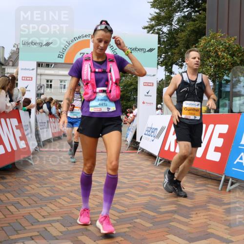 31.08.2025 - 21. Blankeneser Heldenlauf Strokosch-Dieckow http://msf.ph/oto/8696447 31.08.2025 12:21:59 Ziel 5003, 4244, 4396, 4412, 4034, 4281, 4309 meine-sportfotos.de