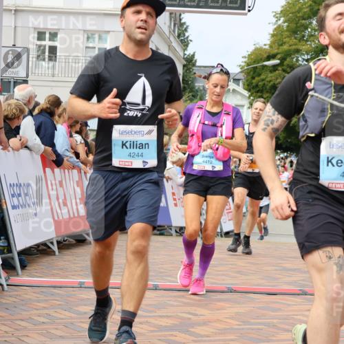 31.08.2025 - 21. Blankeneser Heldenlauf Strokosch-Dieckow http://msf.ph/oto/8696452 31.08.2025 12:21:56 Ziel 5003, 4244, 4396, 4412, 4034, 4281, 4309 meine-sportfotos.de
