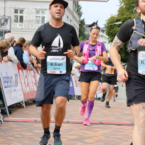 31.08.2025 - 21. Blankeneser Heldenlauf Strokosch-Dieckow http://msf.ph/oto/8696454 31.08.2025 12:21:56 Ziel 5003, 4244, 4396, 4412, 4034, 4281, 4309 meine-sportfotos.de